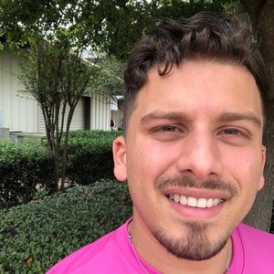 Meet your Posher, Cesar